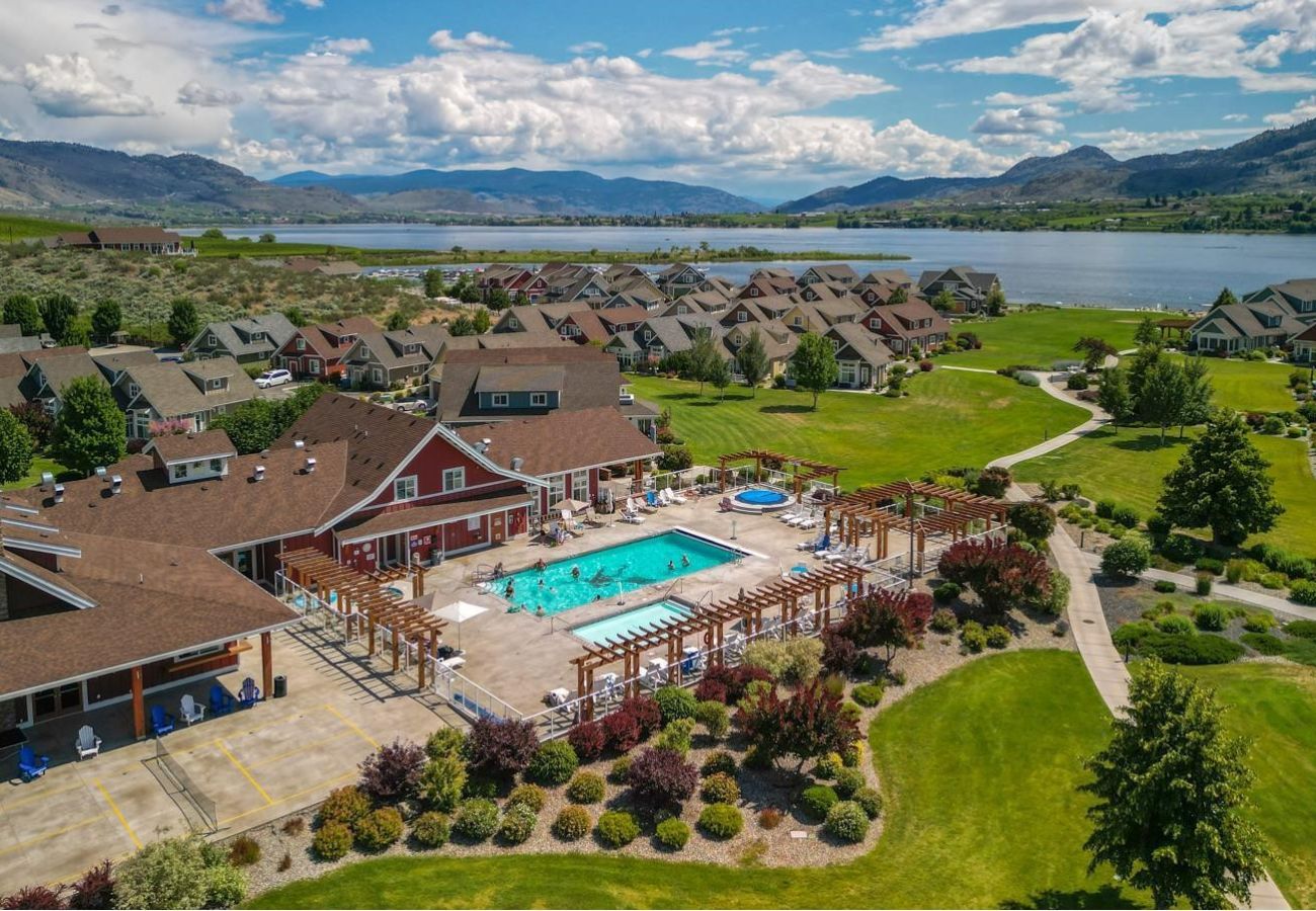 House in Osoyoos - Perfect spot by the pools #125
